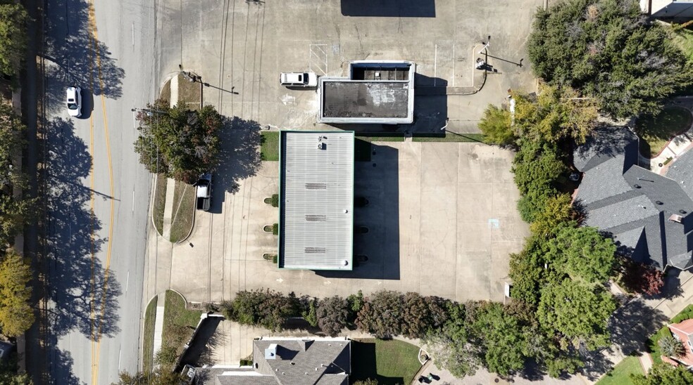 2105 Brown Blvd, Arlington, TX for sale - Aerial - Image 2 of 10