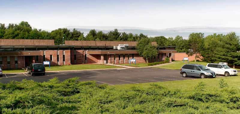 29-33 Village Ln, Wallingford, CT for sale Primary Photo- Image 1 of 7