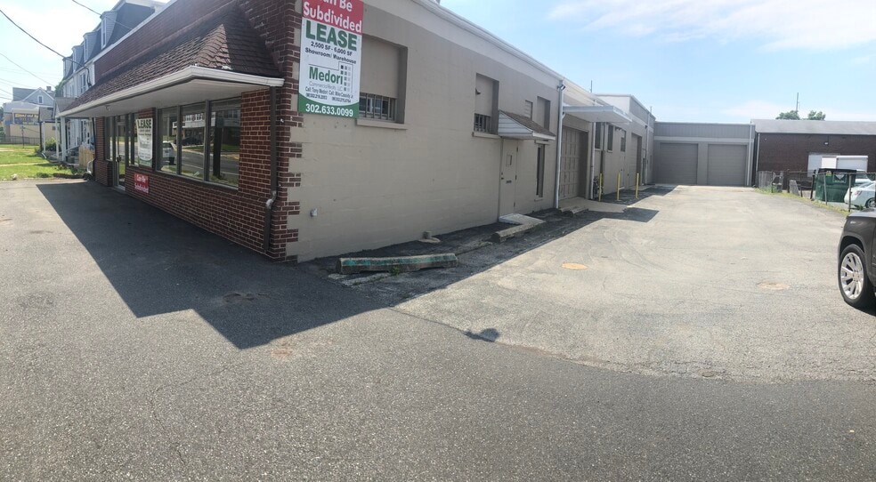 110-112 W Market St, Newport, DE for lease - Building Photo - Image 2 of 9