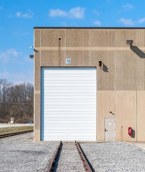 1 Modern Way, Trotwood, OH à louer - Photo du bâtiment - Image 3 de 6