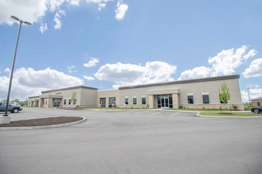 3743 Landmark Dr, Lafayette, IN for lease - Building Photo - Image 1 of 4