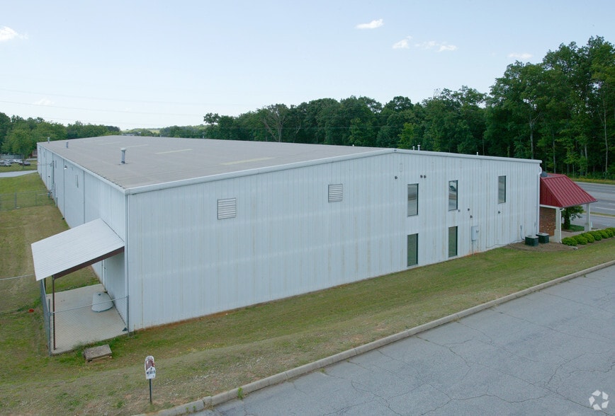 1625 S Highway 14, Greer, SC à louer - Photo du bâtiment - Image 3 de 15