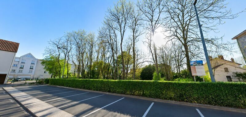 Rue De La Gare, Amilly for sale - Building Photo - Image 1 of 2