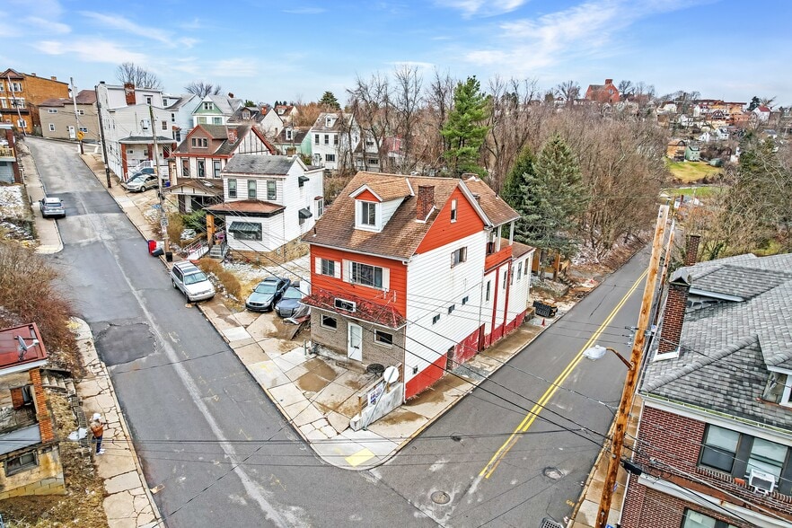 2100 Spring St, Pittsburgh, PA for sale - Building Photo - Image 2 of 14