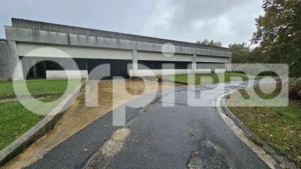 Flex in Canéjan for lease - Building Photo - Image 1 of 11