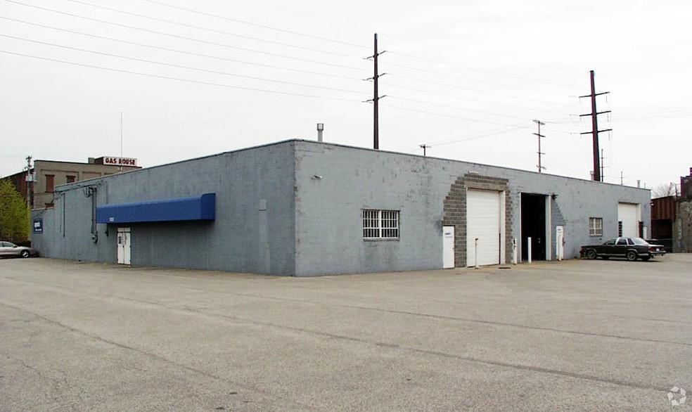 1340 E 38th St, Cleveland, OH for lease - Building Photo - Image 3 of 7