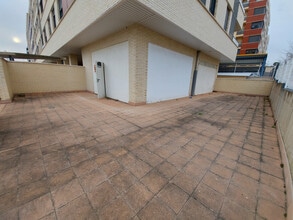 Retail in Logroño, La Rioja for lease Interior Photo- Image 1 of 4
