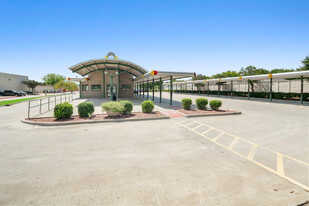 1536 Stacy Rd, Allen TX - Restaurant avec service au volant