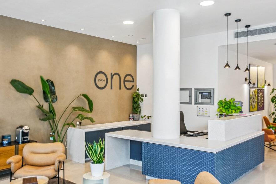 1 Beadon Rd, London for lease - Interior Photo - Image 2 of 5