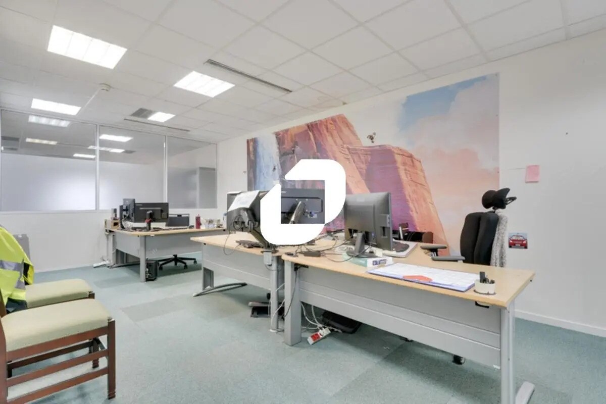 Bureau dans Chessy à louer Photo intérieure- Image 1 de 9