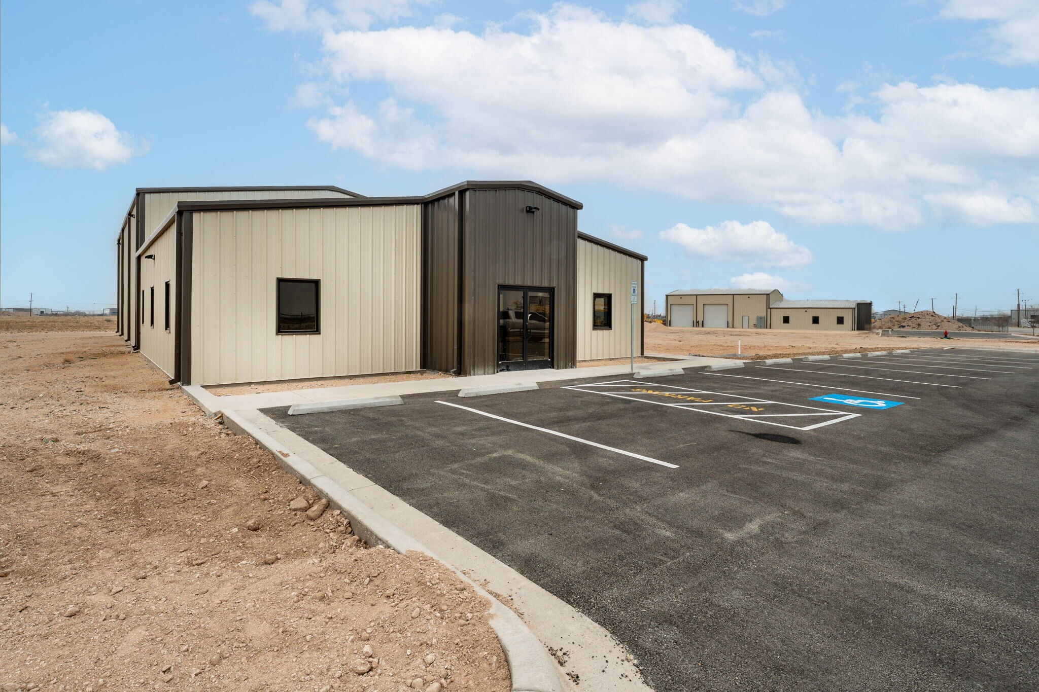 12113 Jordy Rd, Midland, TX à louer Photo du bâtiment- Image 1 de 18