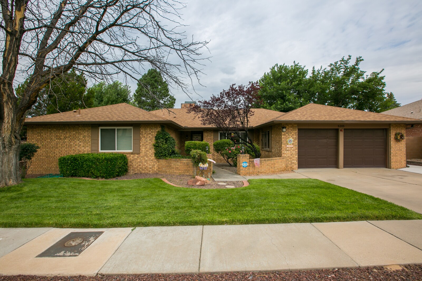 5305 Queens Ct NE, Albuquerque, NM à vendre Photo principale- Image 1 de 2