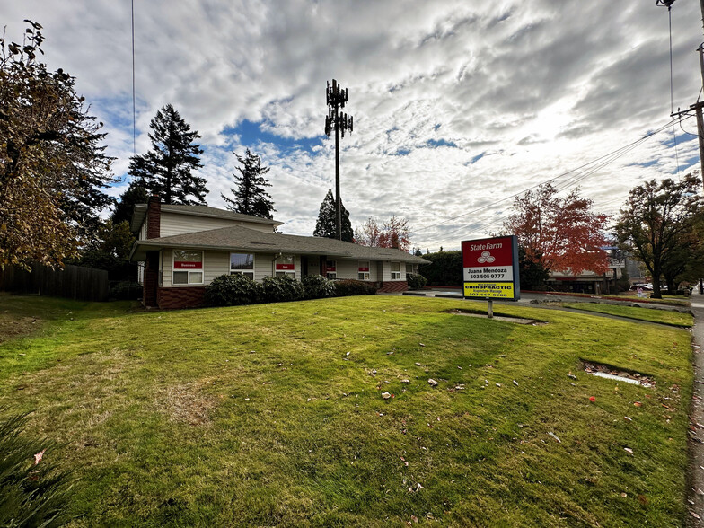 4304-4322 SE 182nd Ave, Gresham, OR à louer - Photo principale - Image 1 de 7