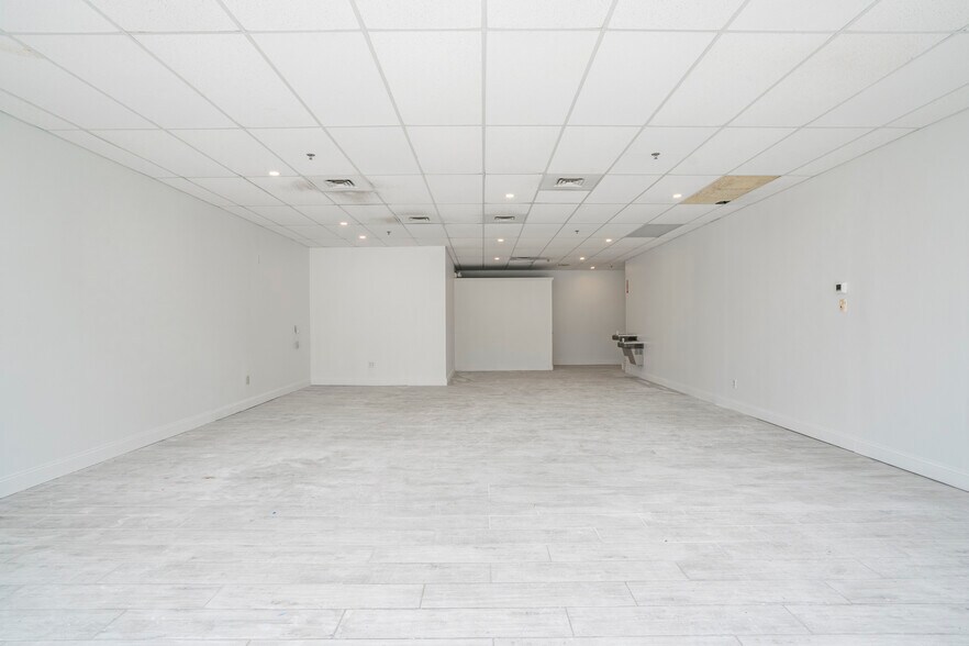 47-53 Long Pond Rd, Plymouth, MA à louer - Photo intérieure - Image 3 de 20