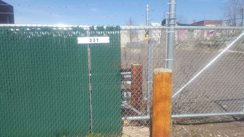 331-339 E Main St, Norristown, PA à vendre - Photo du bâtiment - Image 2 de 5