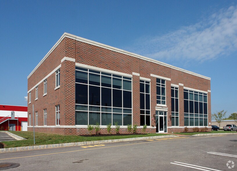1000 Conshohocken Rd, Conshohocken, PA for lease - Primary Photo - Image 1 of 2