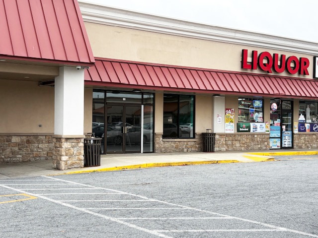 17086-17092 S DuPont Hwy, Harrington, DE for lease - Building Photo - Image 3 of 6