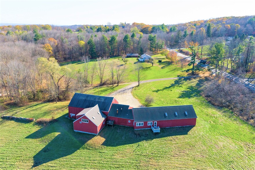 1011 Ct-169, Woodstock, CT à vendre - Photo du bâtiment - Image 1 de 1