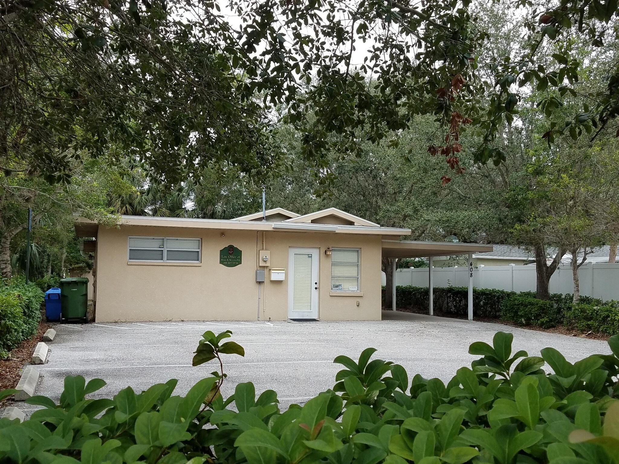 408 30th St W, Bradenton, FL à vendre Photo principale- Image 1 de 13