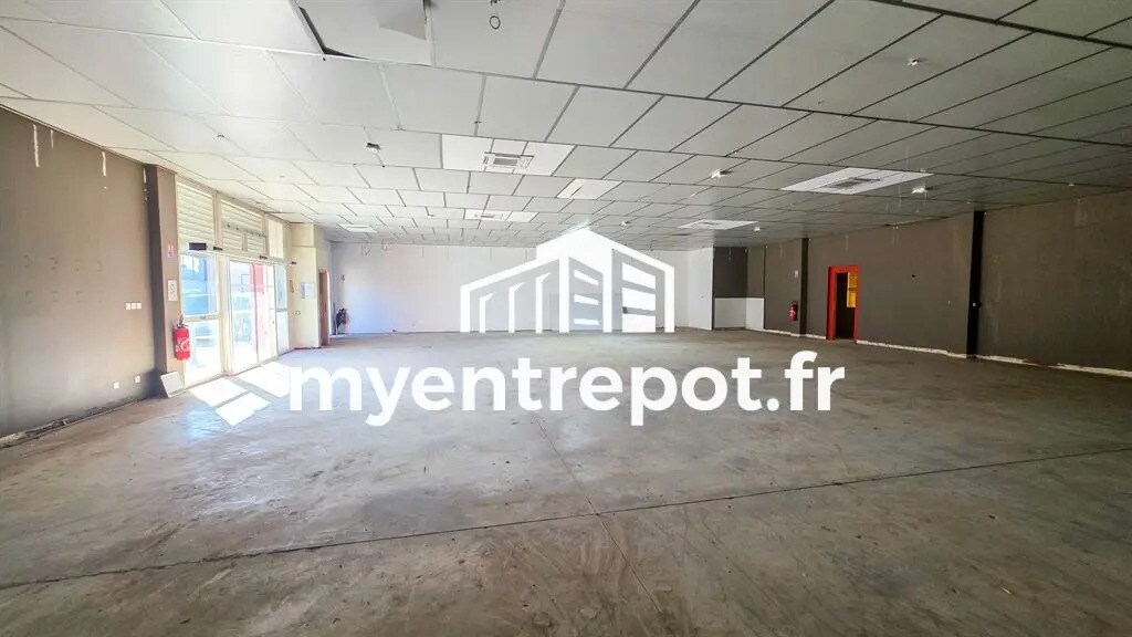 Flex in Vitrolles for lease Interior Photo- Image 1 of 7