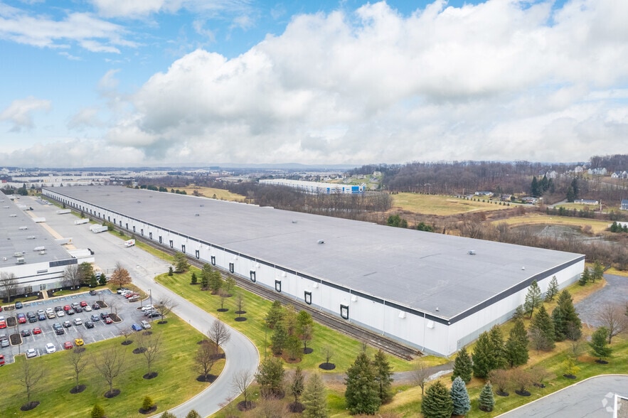 400 Nestle Way, Breinigsville, PA for lease - Aerial - Image 2 of 10
