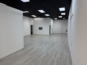650 Goodlette-Frank Rd N, Naples, FL for lease Interior Photo- Image 2 of 2