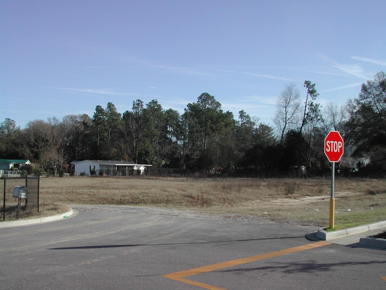 1980 McCrays Mill Rd, Sumter, SC à vendre - Photo du bâtiment - Image 1 de 1