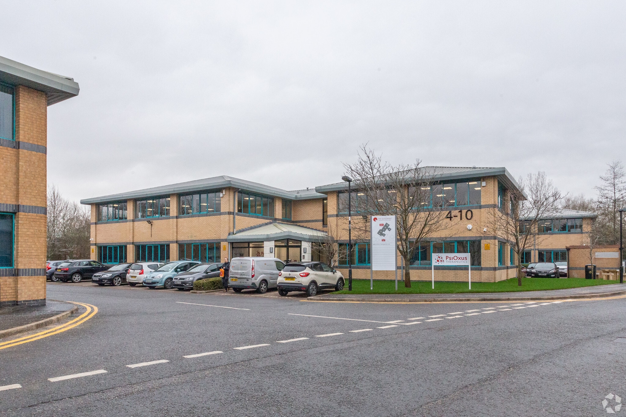 4-10 The Quadrant, Abingdon for lease Building Photo- Image 1 of 8