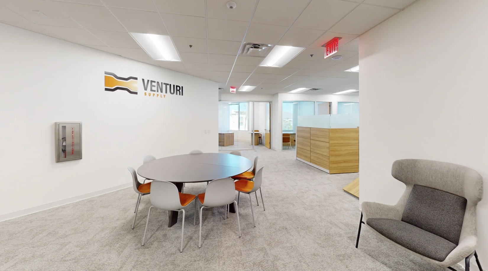 501 N 44th St, Phoenix, AZ for lease Interior Photo- Image 1 of 7