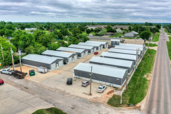 Plus de détails pour 3275 E Waterloo Rd, Edmond, OK - Industriel à vendre