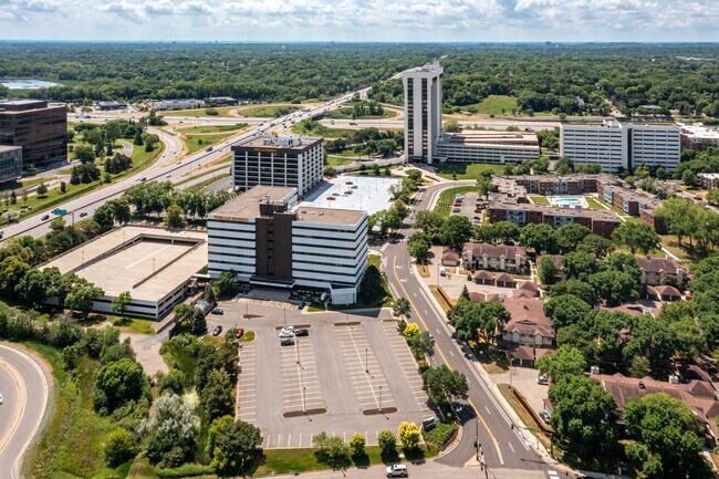 More details for 600 Highway 169 S, Saint Louis Park, MN - Office for Lease