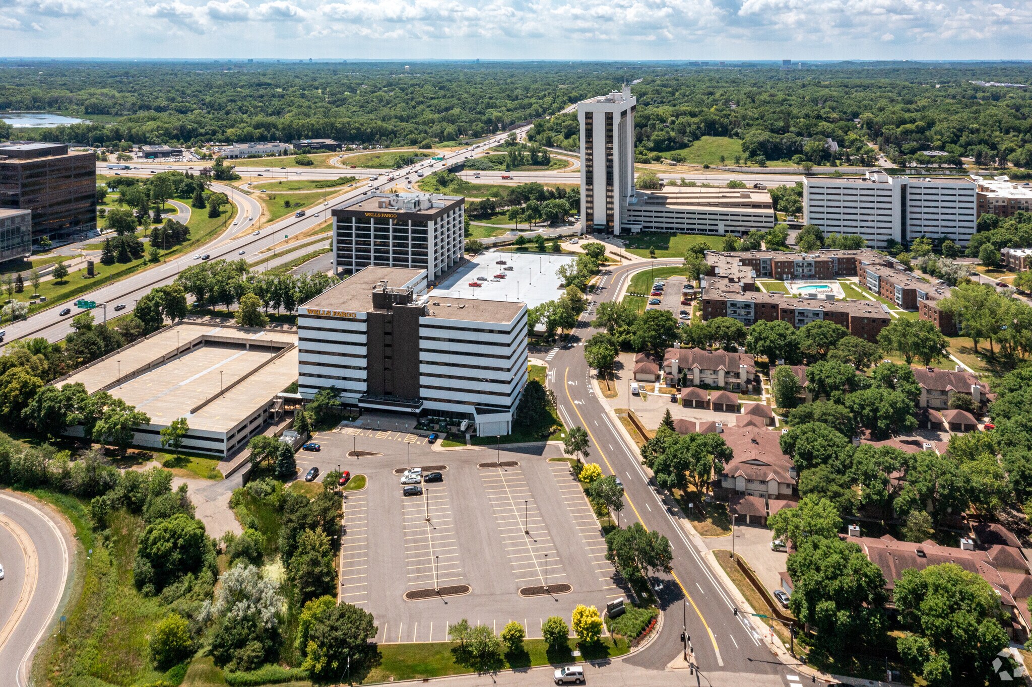 600 Highway 169 S, Saint Louis Park, MN for lease Primary Photo- Image 1 of 12