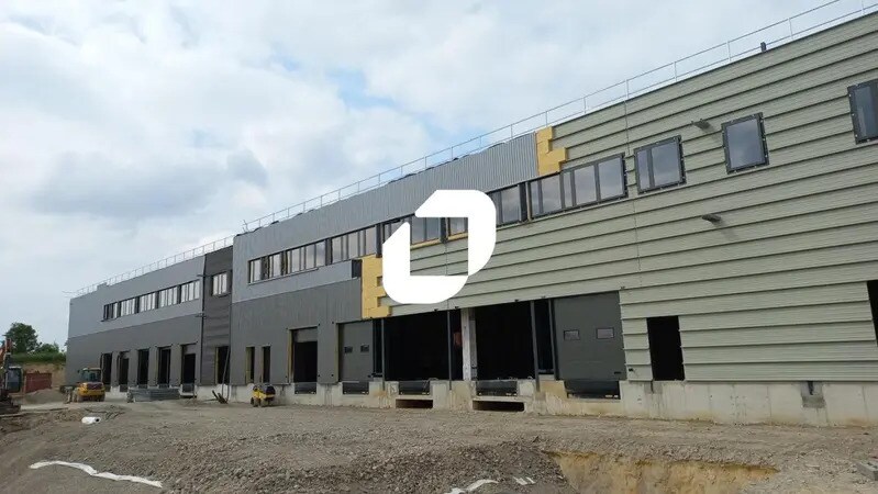 Industriel dans Garges-lès-Gonesse à louer - Photo du bâtiment - Image 2 de 12