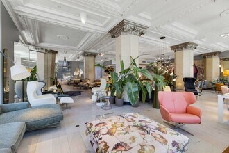 2 Rue Le Royer E, Montréal, QC for lease Interior Photo- Image 2 of 14