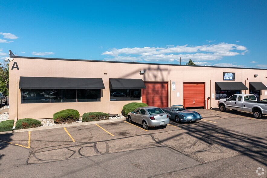 2331 W Hampden Ave, Englewood, CO à louer - Photo du bâtiment - Image 3 de 7