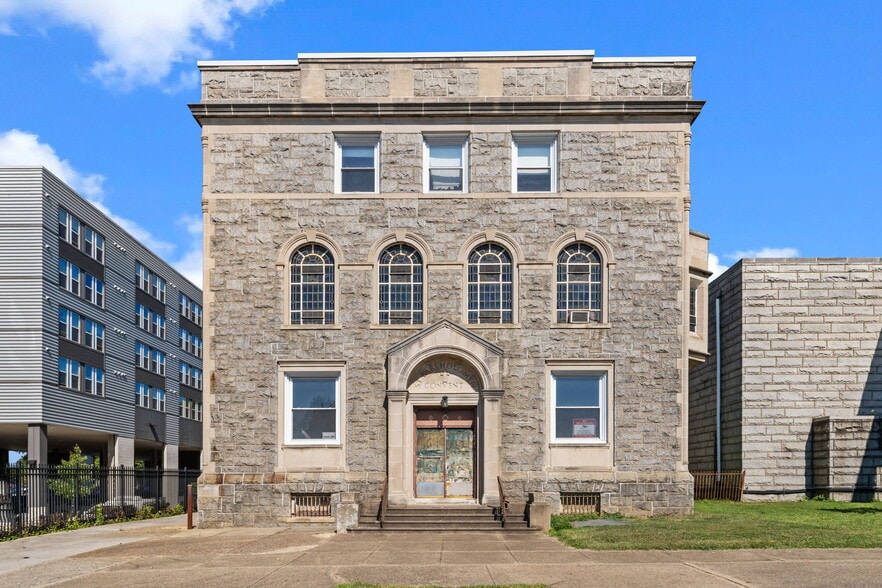 5520 Harbison Ave, Philadelphia, PA for sale - Building Photo - Image 1 of 24