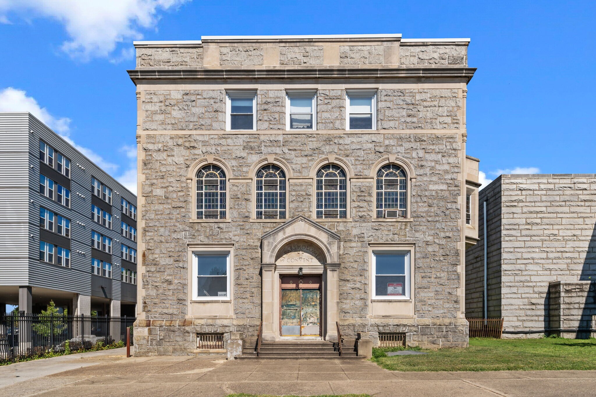 5520 Harbison Ave, Philadelphia, PA à vendre Photo du bâtiment- Image 1 de 25
