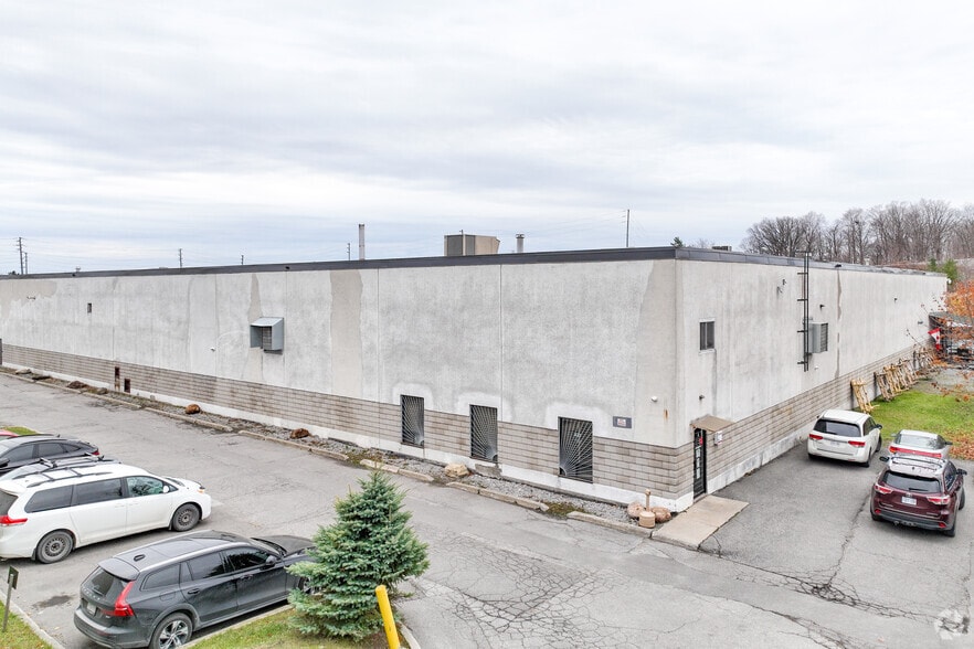10 Alden Rd, Markham, ON for lease - Building Photo - Image 2 of 6