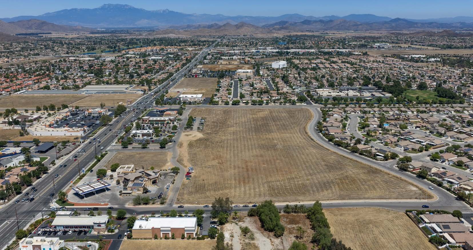 Newport Rd, Menifee, CA for lease Building Photo- Image 1 of 7