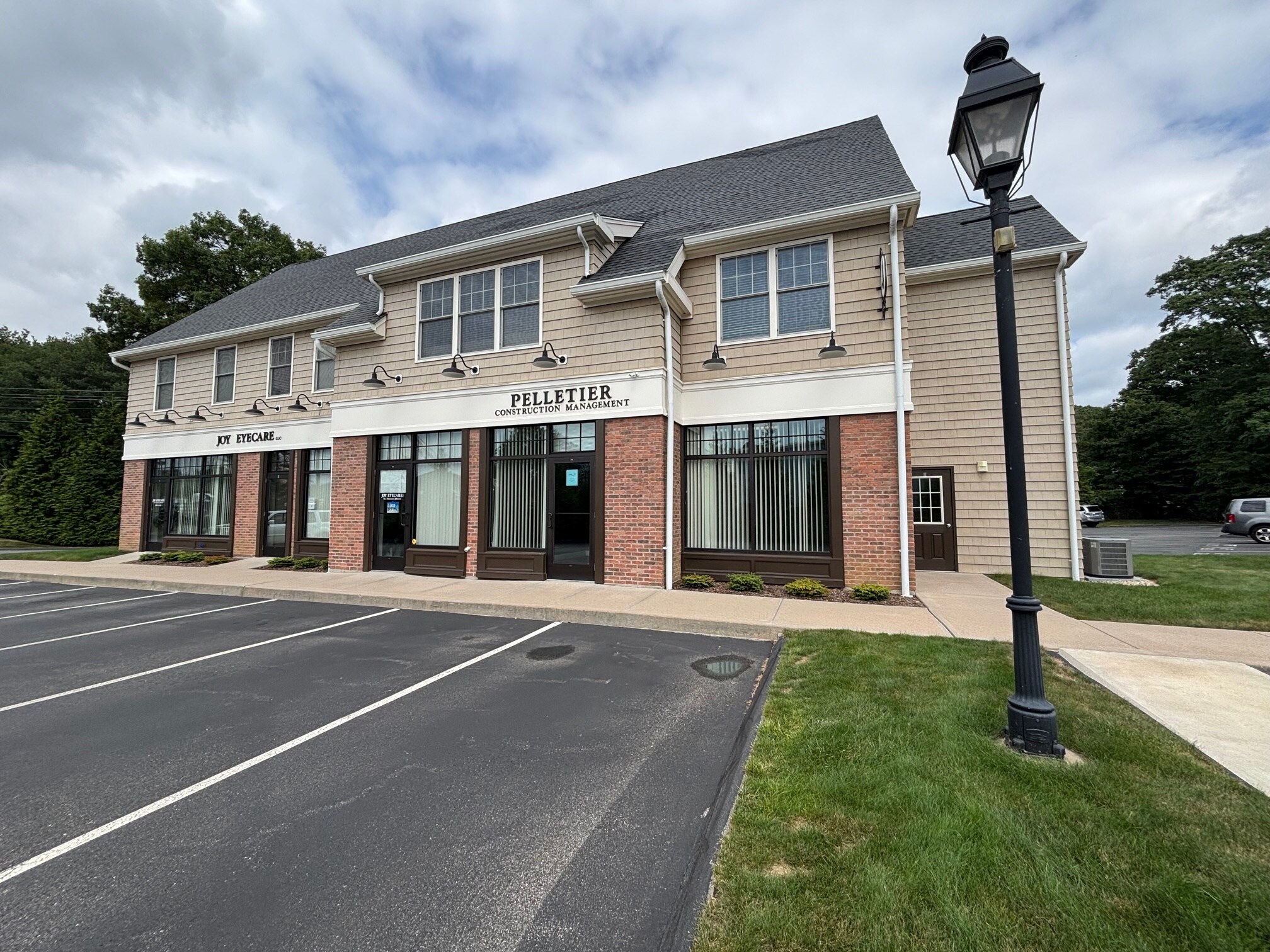 67 W Main St, Clinton, CT à vendre Photo du bâtiment- Image 1 de 1