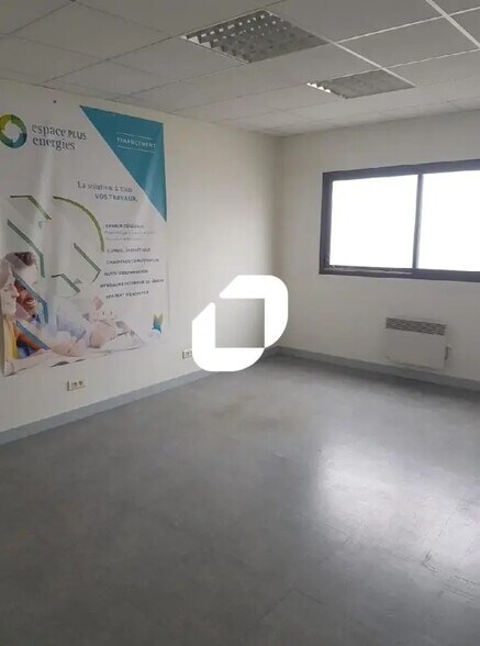 Local d'activités dans Meaux à vendre - Photo intérieure - Image 3 de 4