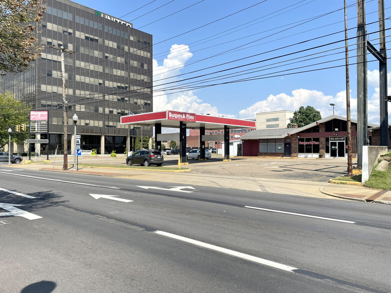 500 Avery St, Parkersburg, WV for sale - Building Photo - Image 1 of 10