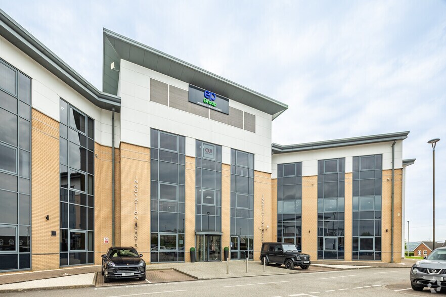 1 Haslingden Rd, Blackburn for lease - Building Photo - Image 2 of 7