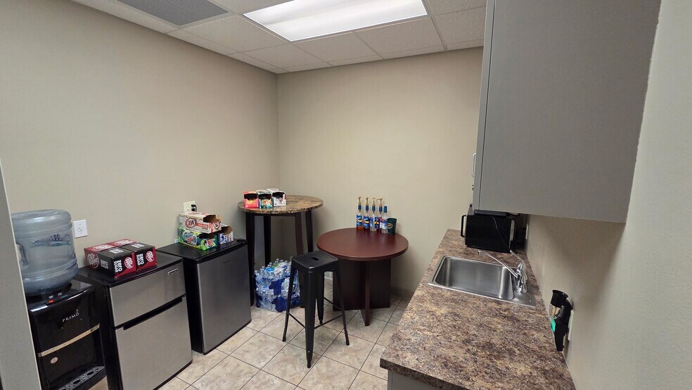 3411-3413 Merlin Dr, Idaho Falls, ID à louer - Photo du bâtiment - Image 2 de 8