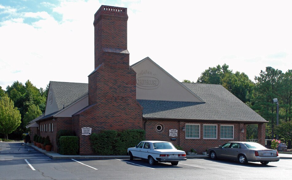 1995 Richmond Rd, Williamsburg, VA à vendre - Photo du bâtiment - Image 2 de 12