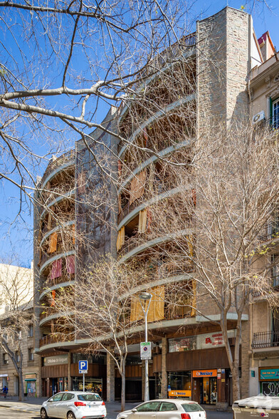 Carrer Del Comte Borrell, 190, Barcelona, Barcelona à louer - Photo du bâtiment - Image 2 de 2