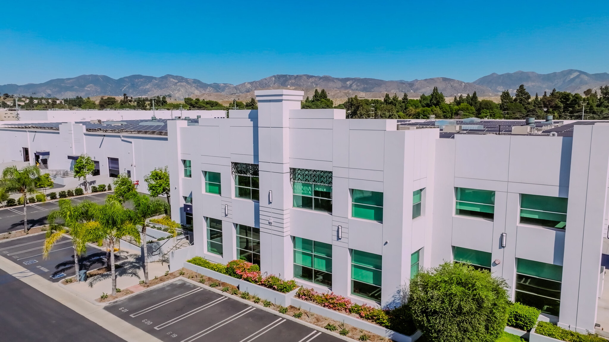 12154 Montague St, Pacoima, CA for lease Primary Photo- Image 1 of 2