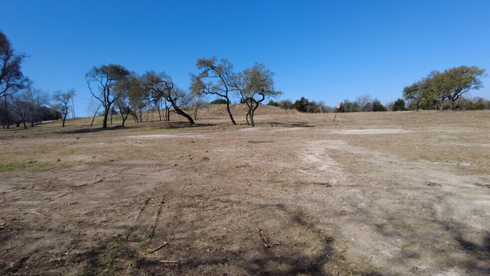 1628 Holland Lake Dr, Weatherford, TX à vendre - Photo du bâtiment - Image 2 de 18