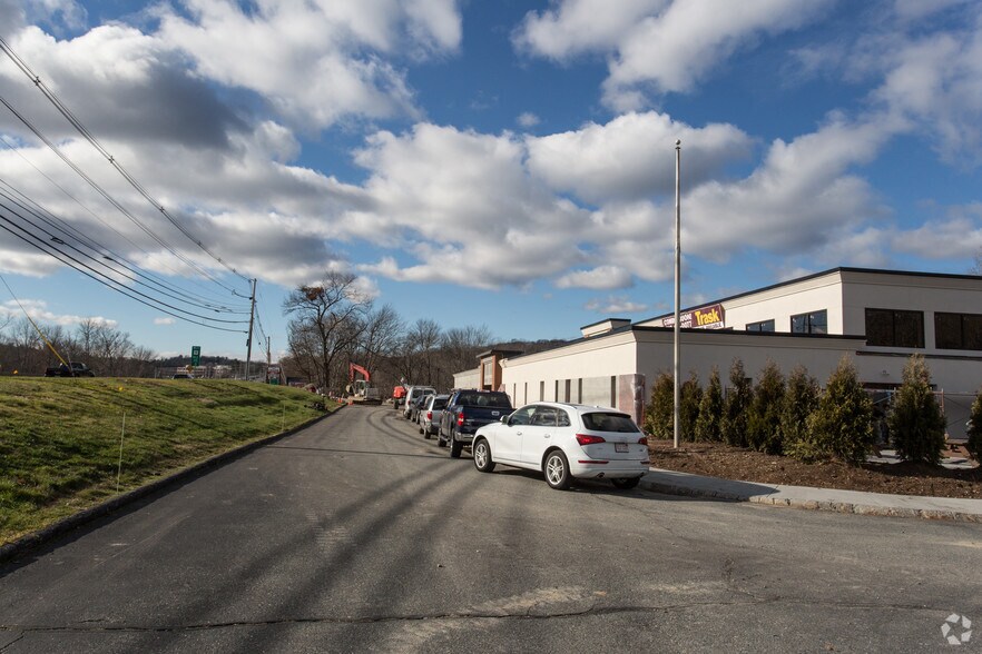 337 Turnpike Rd, Southborough, MA à louer - Photo du bâtiment - Image 2 de 17