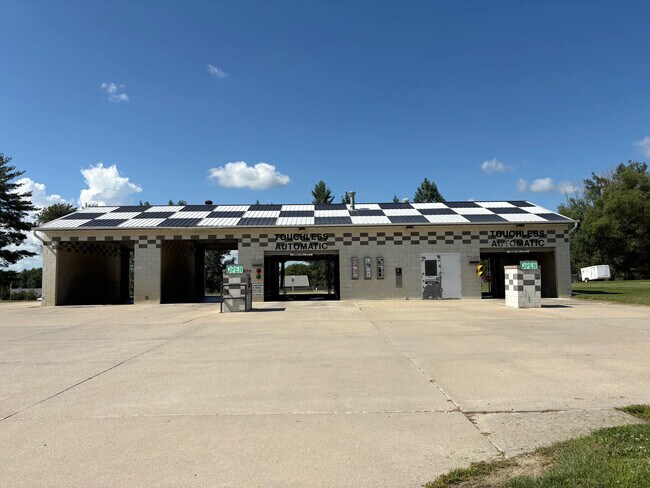 More details for 803 E Highway 92, Winterset, IA - Specialty for Sale